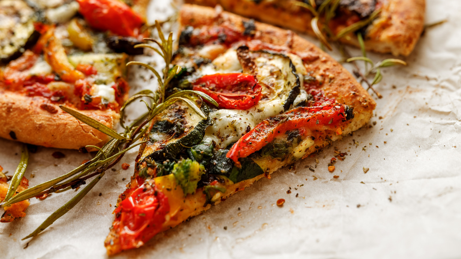 The Art of Gourmet Pizza: Exploring Flavor Combinations and Culinary Techniques